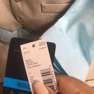 Dockers 4 piece suit